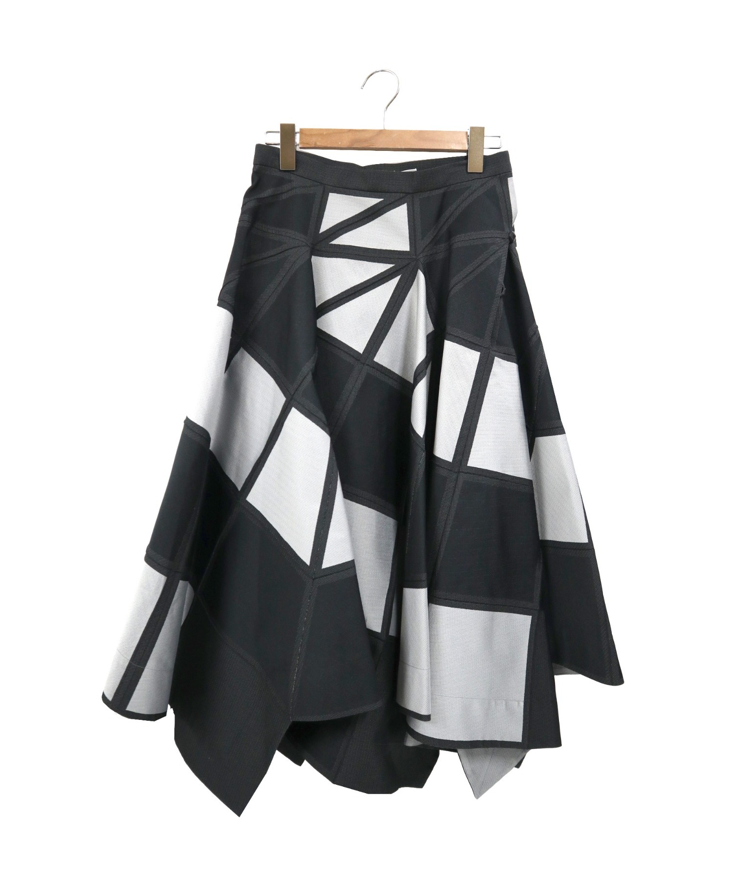 ISSEY MIYAKE (イッセイミヤケ) デザインスカート ブラック×ホワイト サイズ:2 未使用品