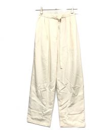 CLANE（クラネ）の古着「BELTED LOOSE STRAIGHT PANTS ストレートパンツ」｜ホワイト