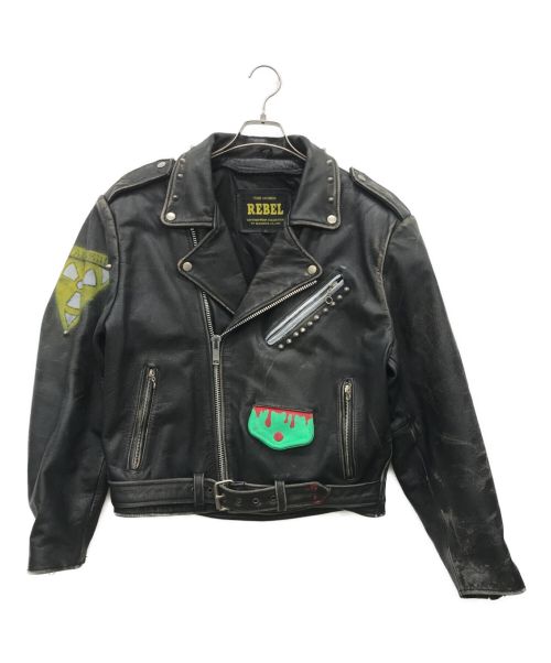 REBEL（レベル）REBEL (レベル) プリントダブルライダースジャケット ブラック サイズ:Lの古着・服飾アイテム