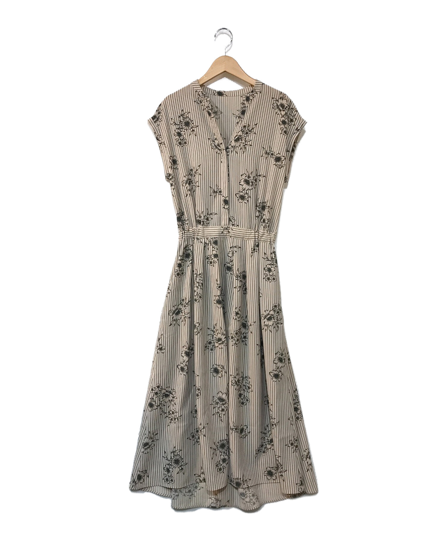 中古 古着通販 Iena イエナ ストライプフラワースキッパーシャツワンピース ベージュ サイズ ｓ ブランド 古着通販 トレファク公式 Trefac Fashion