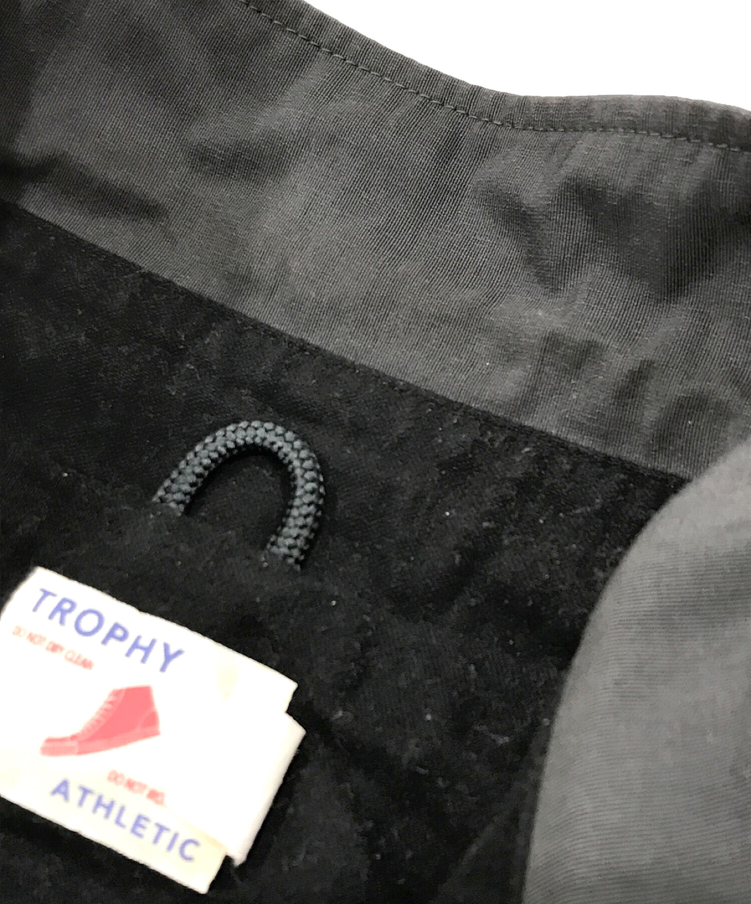 新しい到着 未使用 未使用 CLOTHING TROPHY アイボリー×レッド