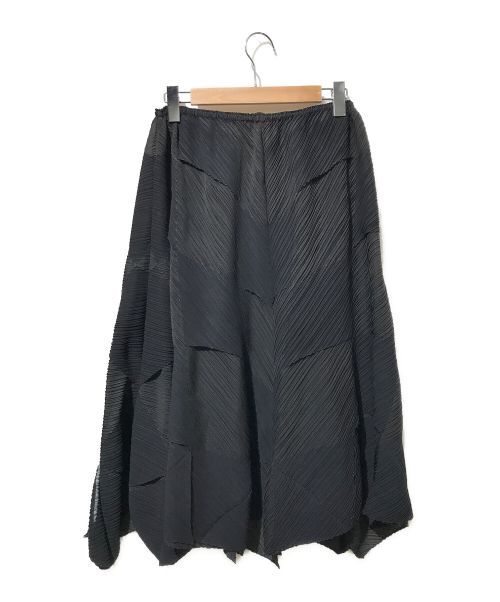 ISSEY MIYAKE FETE（イッセイミヤケフェット）ISSEY MIYAKE FETE (イッセイミヤケフェット) 切替プリーツスカート ブラック サイズ:3の古着・服飾アイテム