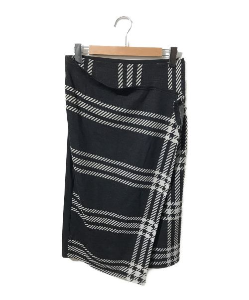 β（ベータ）β (ベータ) チェックジャガードスカート ブラック サイズ:9の古着・服飾アイテム