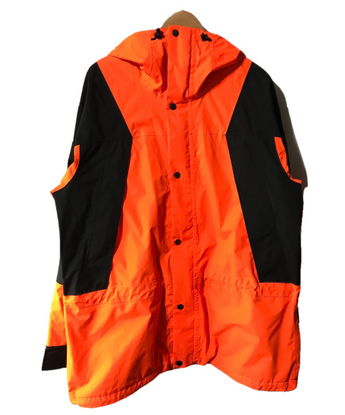 SUPREME×THE NORTH FACE（シュプリーム ×ザノースフェイス）SUPREME×THE NORTH FACE (シュプリーム ×ザノースフェイス) Mountain Light Jacket ブラック×オレンジ サイズ:Lの古着・服飾アイテム