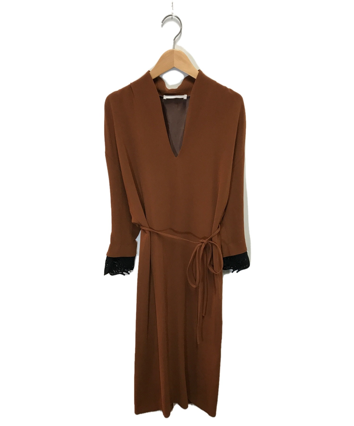 Mame Kurogouchi (マメ クロゴウチ) エンブロイダリーカフスVネックドレス ブラウン サイズ:1 Embroidery Cuffs  V-Neck Dress