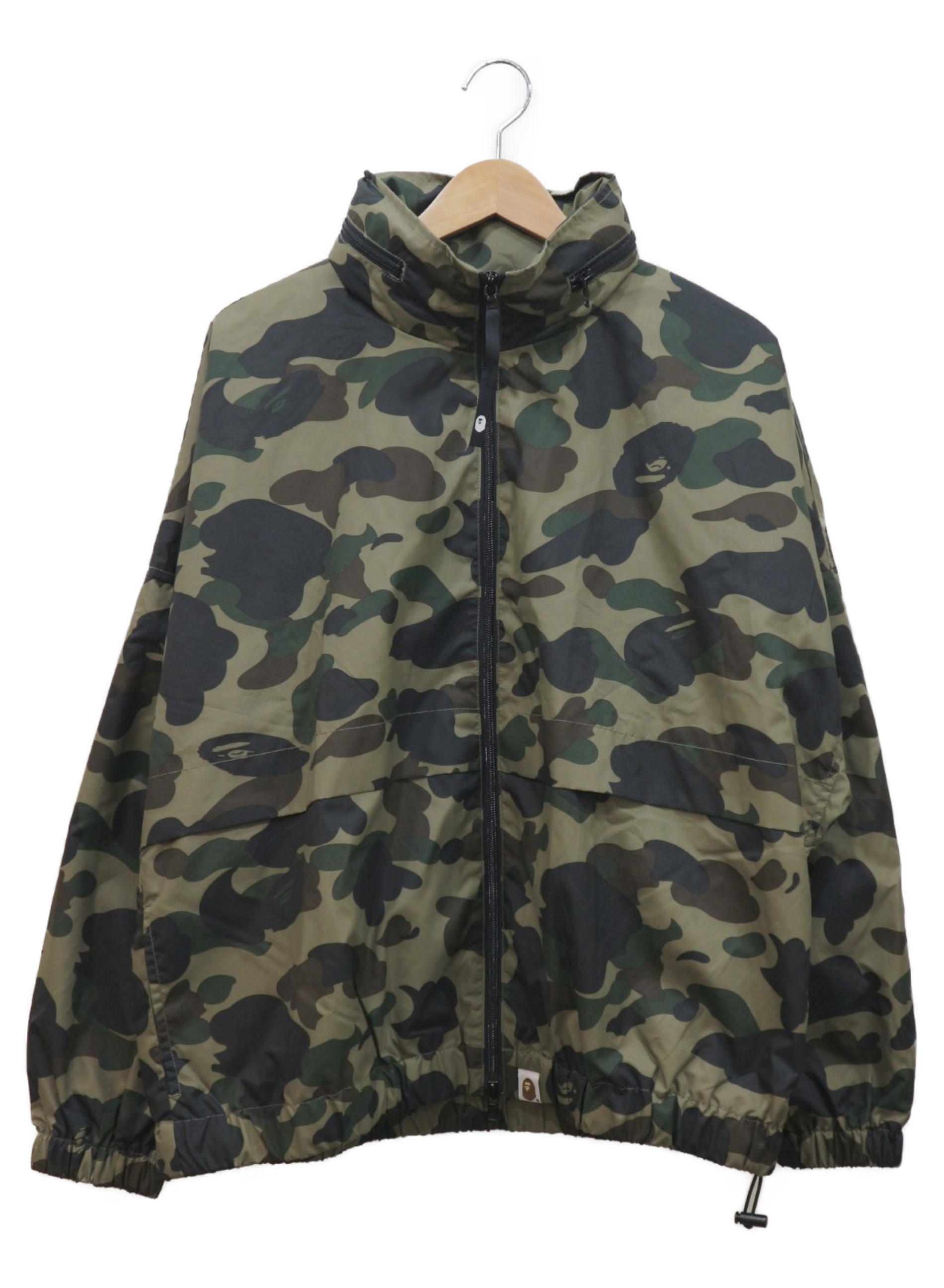 中古 古着通販 A Bathing Ape アベイシングエイプ カモ柄バックロゴプリントジャケット カーキ ベージュ サイズ S ss 1f 1st Camo Wide Cropped Jacket ブランド 古着通販 トレファク公式 Trefac Fashion