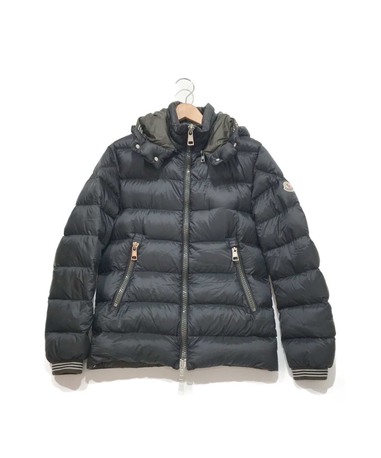 モンクレール THOULE トュール-