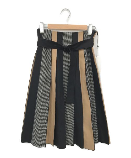 ADORE（アドーア）ADORE (アドーア) パッチワークストライプベルト付きスカート ベージュ サイズ:36 未使用品の古着・服飾アイテム