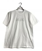 sacai×KAWSサカイ×カウズ）の古着「ロゴ プリント Tシャツ」｜ホワイト