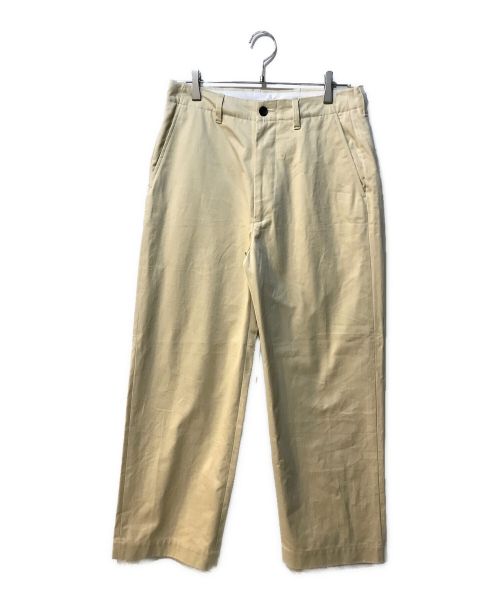 UNIVERSAL PRODUCTS.（ユニバーサルプロダクツ）UNIVERSAL PRODUCTS. (ユニバーサルプロダクツ) No Tuck Chino Trousers 233-60506 アイボリー サイズ:1の古着・服飾アイテム