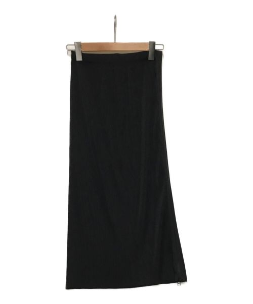ISSEY MIYAKE FETE（イッセイミヤケフェット）ISSEY MIYAKE FETE (イッセイミヤケフェット) ジッププリーツスカート ブラック サイズ:01の古着・服飾アイテム