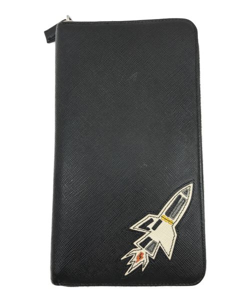 PRADA（プラダ）PRADA (プラダ) ジッピーオーガナイザー ロケット ブラックの古着・服飾アイテム