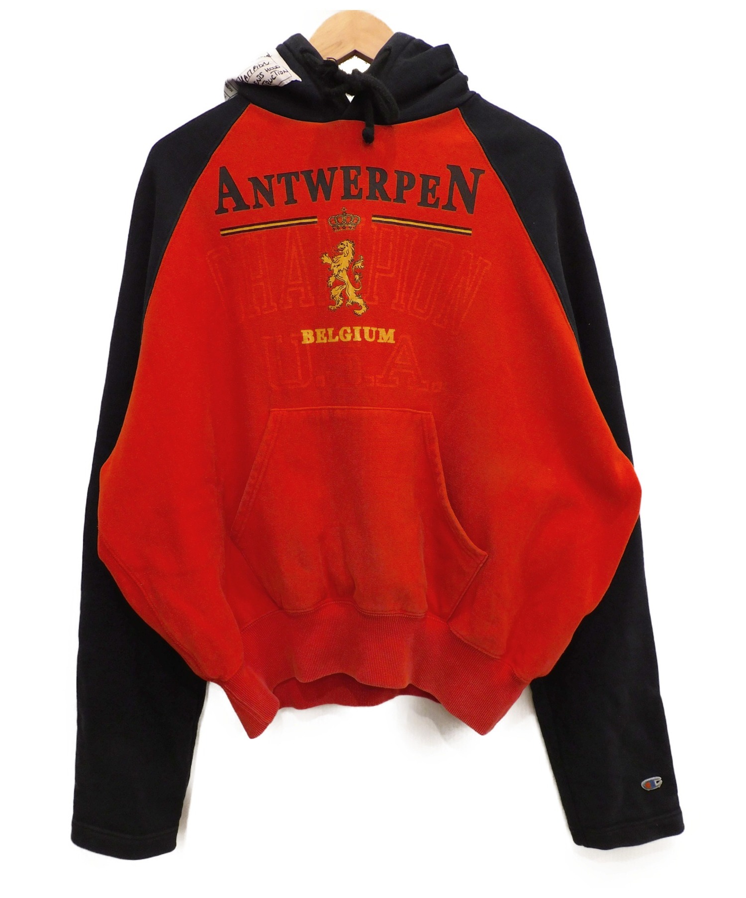 中古 古着通販 Vetements Champion ヴェトモン チャンピオン リバースウィーブ アントワープフーディー レッド ブラック サイズ Xs イタリア製 17ss ブランド 古着通販 トレファク公式 Trefac Fashion