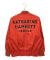 KATHARINE HAMNETT (キャサリンハムネット) バックロゴブルゾン レッド サイズ:L：5800円