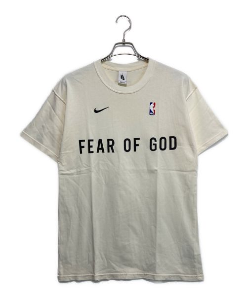 NIKE（ナイキ）NIKE (ナイキ) FEAR OF GOD (フィア・オブ・ゴッド) ロゴプリントTシャツ/ウォームアップ クルーネック半袖Tシャツ ベージュ サイズ:Sの古着・服飾アイテム