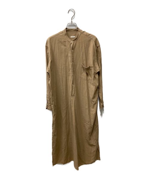 COMOLI（コモリ）COMOLI (コモリ) バンドカラーシャツワンピース ベージュの古着・服飾アイテム