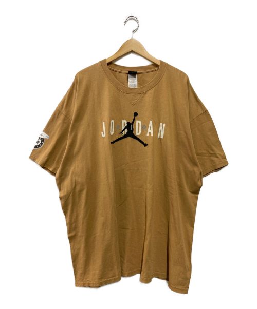 JORDAN（ジョーダン）JORDAN (ジョーダン) 3DセンターロゴジャンプマンTシャツ ベージュ サイズ:XXLの古着・服飾アイテム