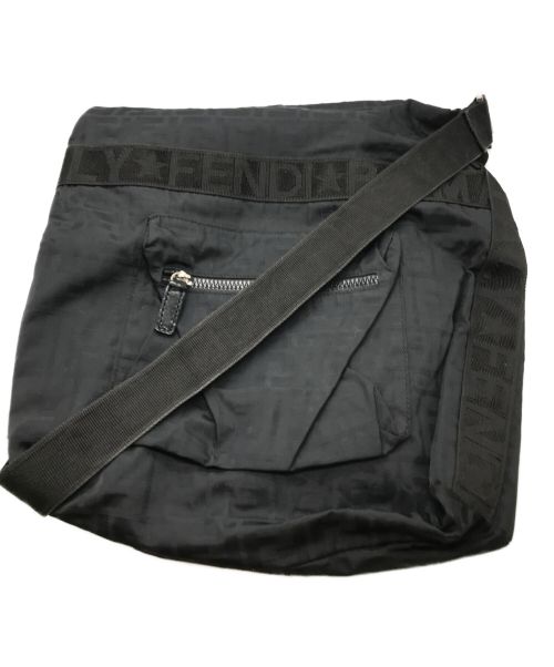 FENDI（フェンディ）FENDI (フェンディ) ズッカ柄ショルダーバッグ ブラックの古着・服飾アイテム