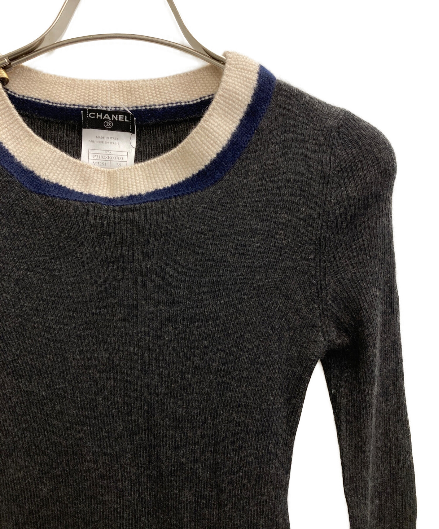 直販お値下  シャネル　セーター　タグ付き試着なし　サイズ38 Chanel ニット/セーター