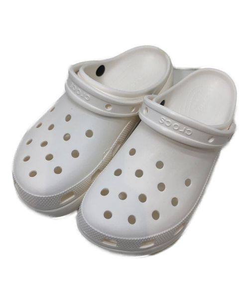 crocs（クロックス）crocs (クロックス) サンダル ホワイト サイズ:w10/EUR41-42/UK8/JP26の古着・服飾アイテム