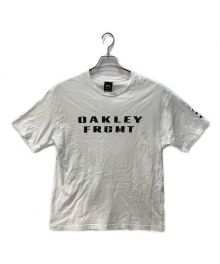 OAKLEY×FRAGMENT DESIGN（オークリー×フラグメントデザイン）の古着「ロゴプリントTシャツ」｜ホワイト