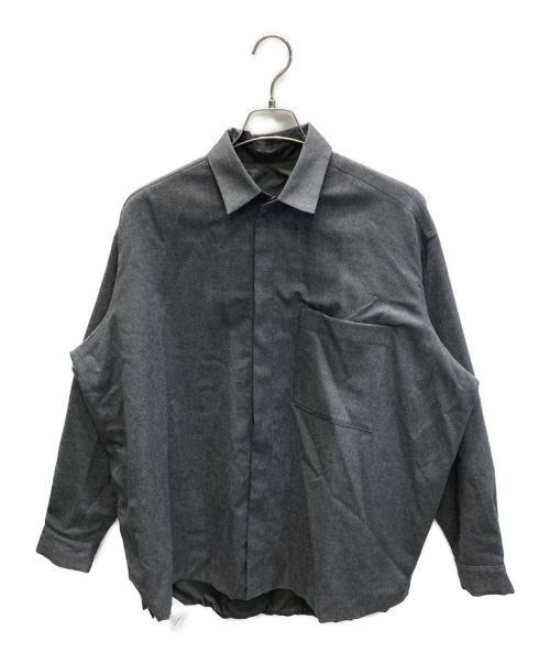 YOKE（ヨーク）YOKE (ヨーク) REVERSIBLE COACH SHIRTS グレー サイズ:2の古着・服飾アイテム