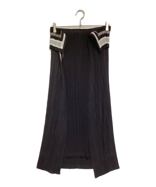 ISSEY MIYAKE FETE（イッセイミヤケフェット）ISSEY MIYAKE FETE (イッセイミヤケフェット) プリーツロングスカート ブラック サイズ:2の古着・服飾アイテム