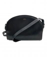 A.P.C. (アーペーセー) ハーフムーンショルダーバッグ ブラック