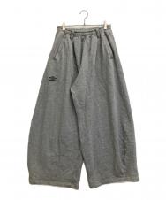 UMBRO (アンブロ) epnok (エプノック) Curved Tack Sweatpants グレー サイズ:M