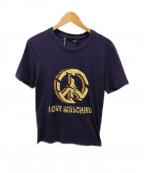 LOVE MOSCHINO（ラブモスキーノ）の古着「プリントTシャツ」｜パープル