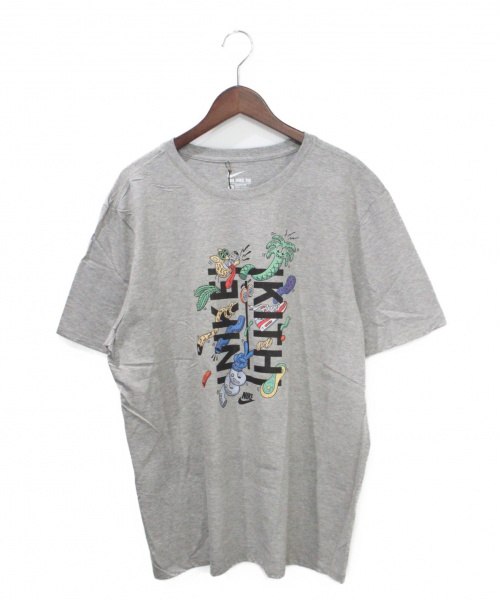 NIKE（ナイキ）NIKE (ナイキ) プリントTシャツ グレー サイズ:XL 未使用品の古着・服飾アイテム