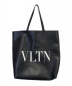 VALENTINO（ヴァレンティノ）の古着「VLTNトートバッグ」｜ブラック