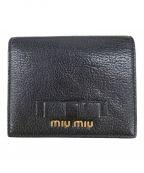 MIU MIUミュウミュウ）の古着「2つ折り財布」｜ブラック