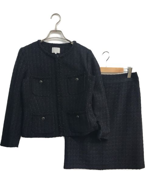 自由区（ジユウク）自由区 (ジユウク) ノーカラーツイードジャケットセットアップ ネイビー サイズ:38の古着・服飾アイテム