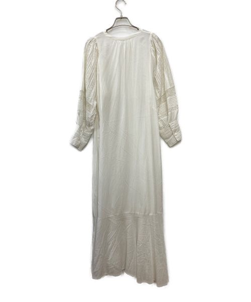 fika（フィーカ）fika (フィーカ) ピンタックワンピース ホワイト サイズ:9号の古着・服飾アイテム
