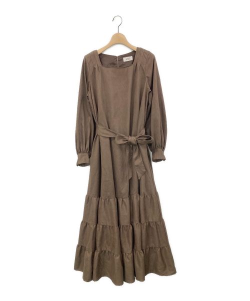 efla（エフラ）efla (エフラ) スエードティアードAラインワンピース ブラウン サイズ:Mの古着・服飾アイテム