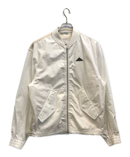 OAMC（オーエーエムシー）OAMC (オーエーエムシー) ロゴパッチボンバージャケット ホワイト サイズ:XSの古着・服飾アイテム