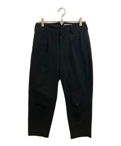 YAECA（ヤエカ）YAECA (ヤエカ) タックパンツ ブラック サイズ:ＭEDIUMの古着・服飾アイテム