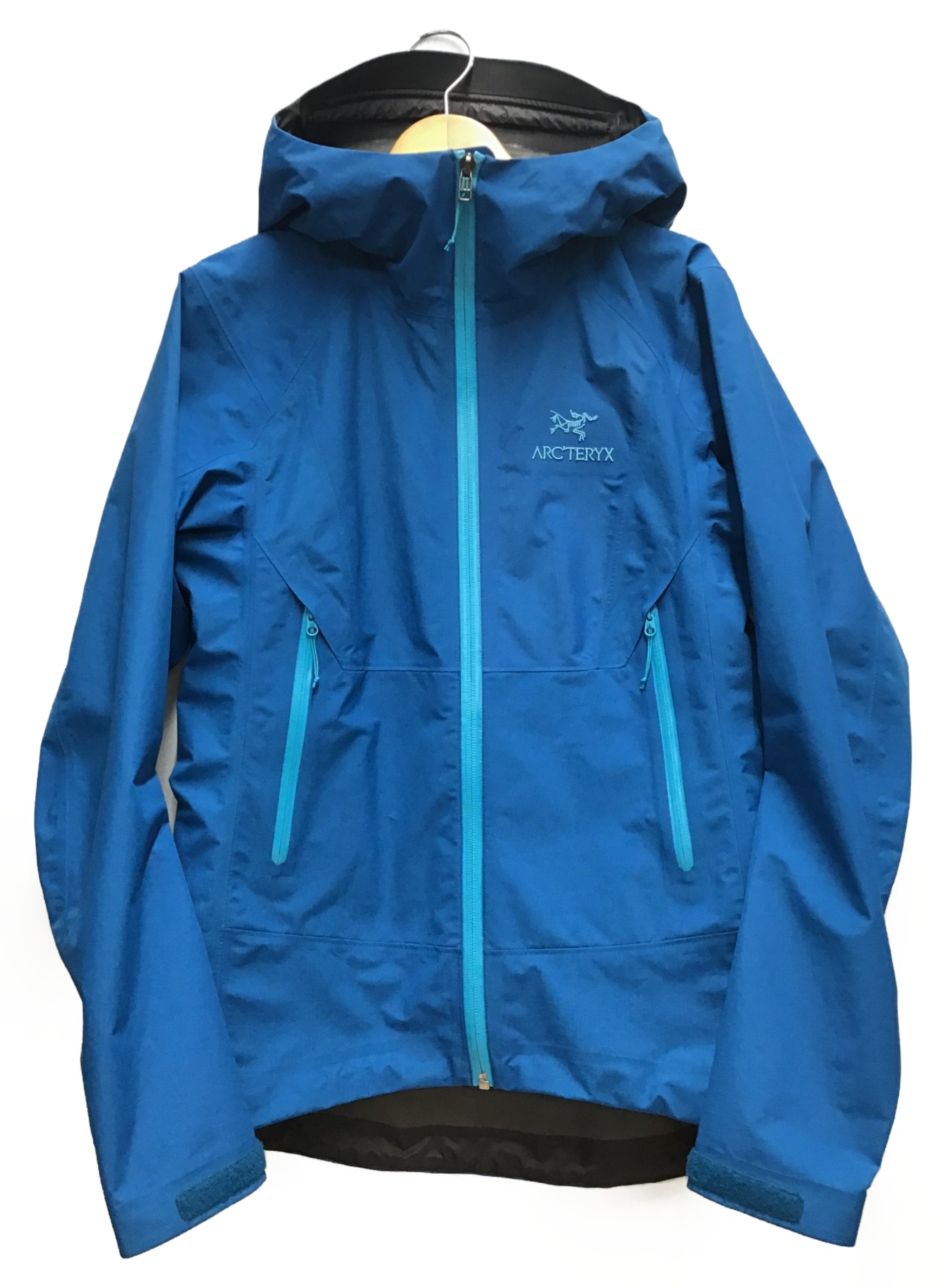 中古 古着通販 Arcteryx アークテリクス ベータslジャケット ブルー サイズ S Gore Tex ブランド 古着通販 トレファク公式 Trefac Fashion