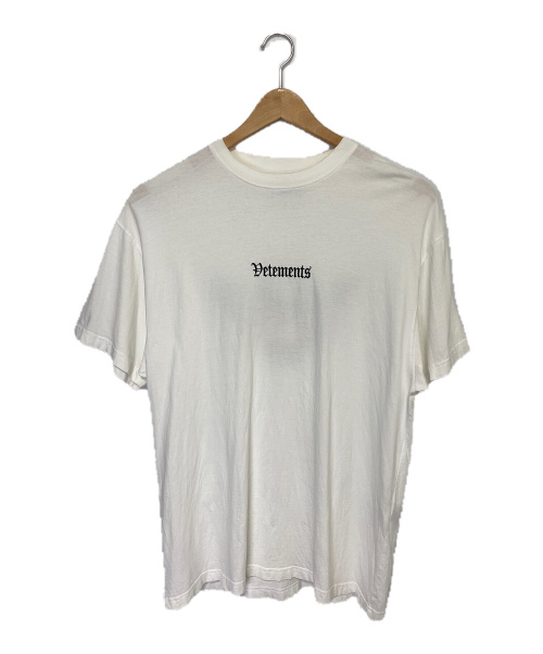 VETEMENTS（ヴェトモン）VETEMENTS (ヴェトモン) Ramstein Germany Tee ホワイト サイズ:Sの古着・服飾アイテム