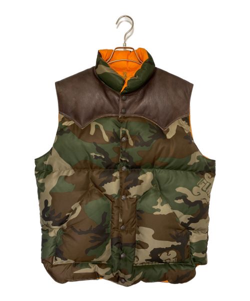 Rocky Mountain FeatherBed（ロッキーマウンテンフェザーベッド）Rocky Mountain FeatherBed (ロッキーマウンテンフェザーベッド) Hysteric Glamour (ヒステリックグラマー) WOODLAND FRAM CAMO柄DOWN VEST カモ サイズ:44の古着・服飾アイテム
