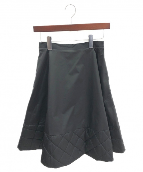 FOXEY NEWYORK COLLECTION（フォクシーニューヨークコレクション）FOXEY NEWYORK COLLECTION (フォクシーニューヨークコレクション) 裾キルティングスカート ブラック サイズ:38の古着・服飾アイテム
