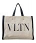 VALENTINO（ヴァレンティノ）の古着「VLTN ロゴキャンバススモールトート」｜アイボリー