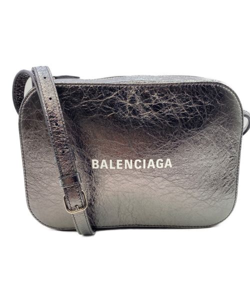 BALENCIAGA（バレンシアガ）BALENCIAGA (バレンシアガ) ロゴショルダーバッグ シルバー サイズ:-の古着・服飾アイテム