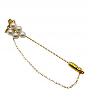 パールブローチ