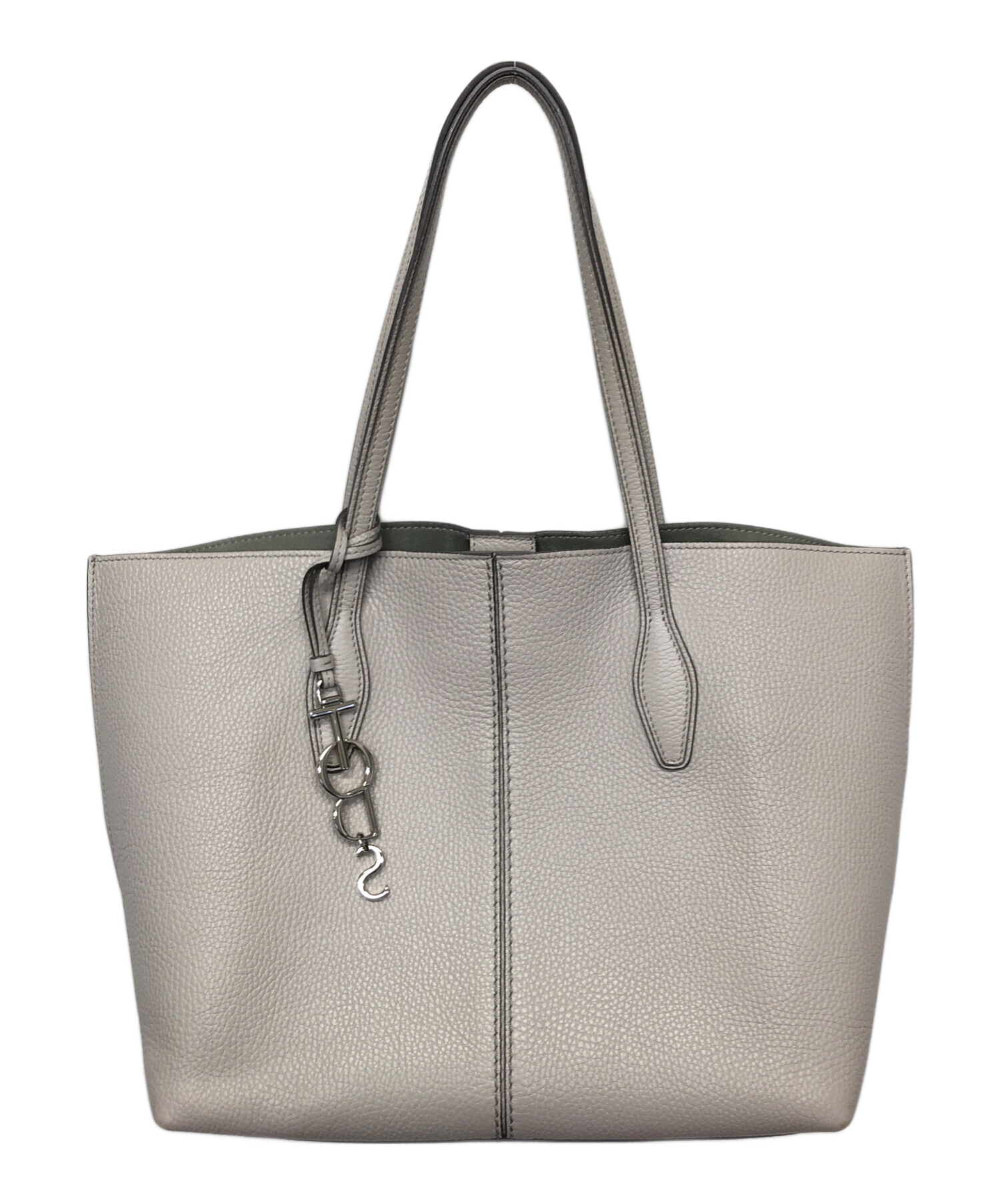 TOD'S グレーレザー トートバッグ 中古・古着通販】TOD'S (トッズ) トートバッグ グレー｜ブランド・古着