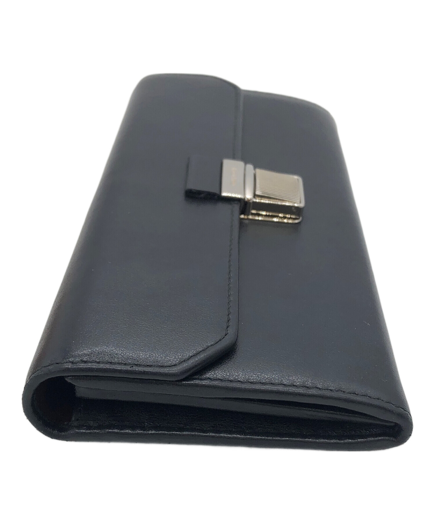中古・古着通販】MIU MIU (ミュウミュウ) 長財布 ブラック｜ブランド