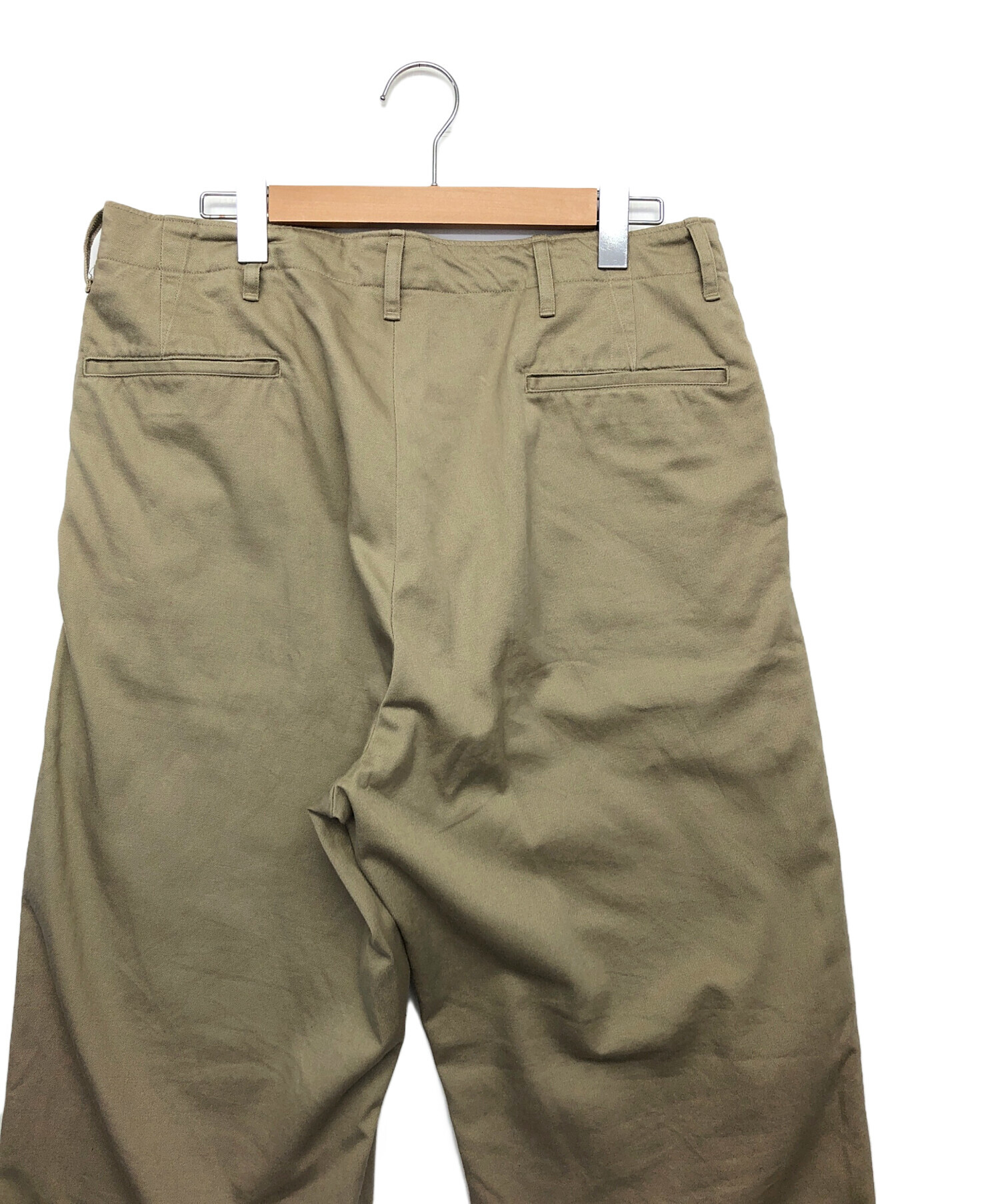 中古・古着通販】COMOLI (コモリ) チノパン 25SS ベージュ サイズ:4