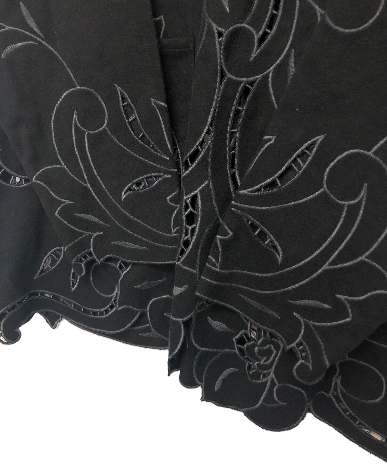 中古・古着通販】AMERI (アメリ) UND SCALLOPE EMBROIDERY OVERSIZE 