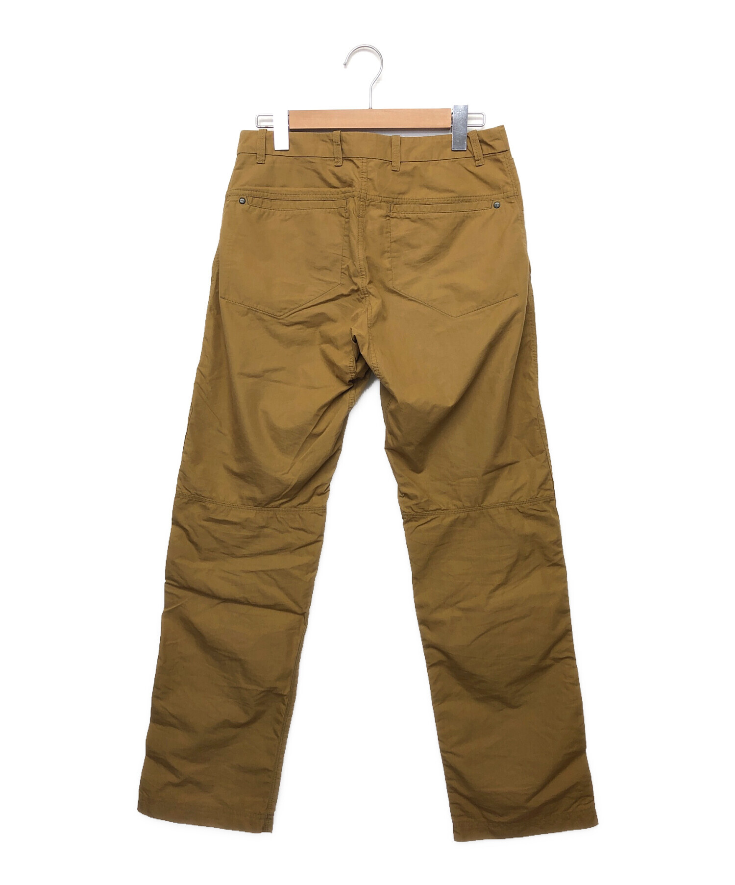 ARC'TERYX ワークパンツ カーゴパンツ　カーキ 34 綿100％ アークテリクス ARC'TERYX - カーゴパンツ (アークテリクス) 中古